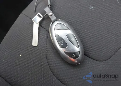 2025 Hyundai Elantra Sel Convenience z USA, uszkodzony, nr VIN KMHLS4DG9SU037545